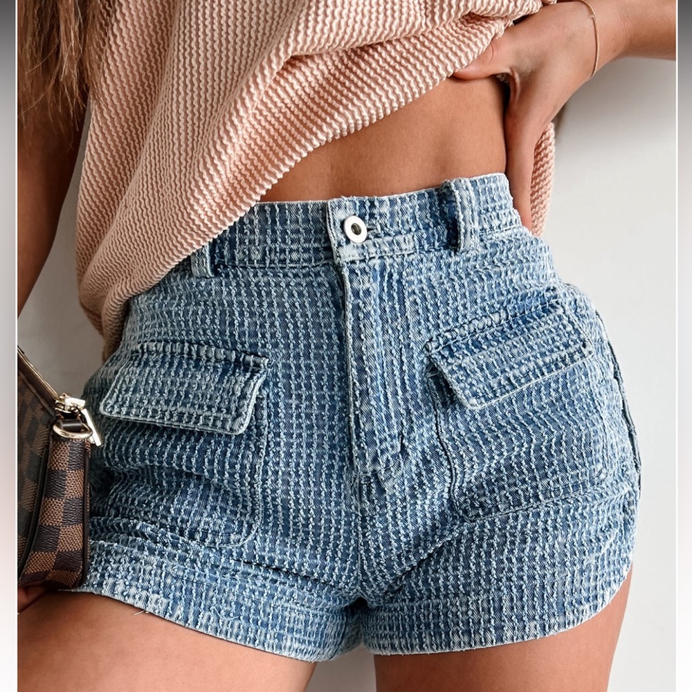 Textured wash demin shorts